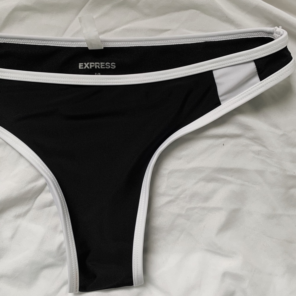 Express Swim Bottoms 4 for 25$